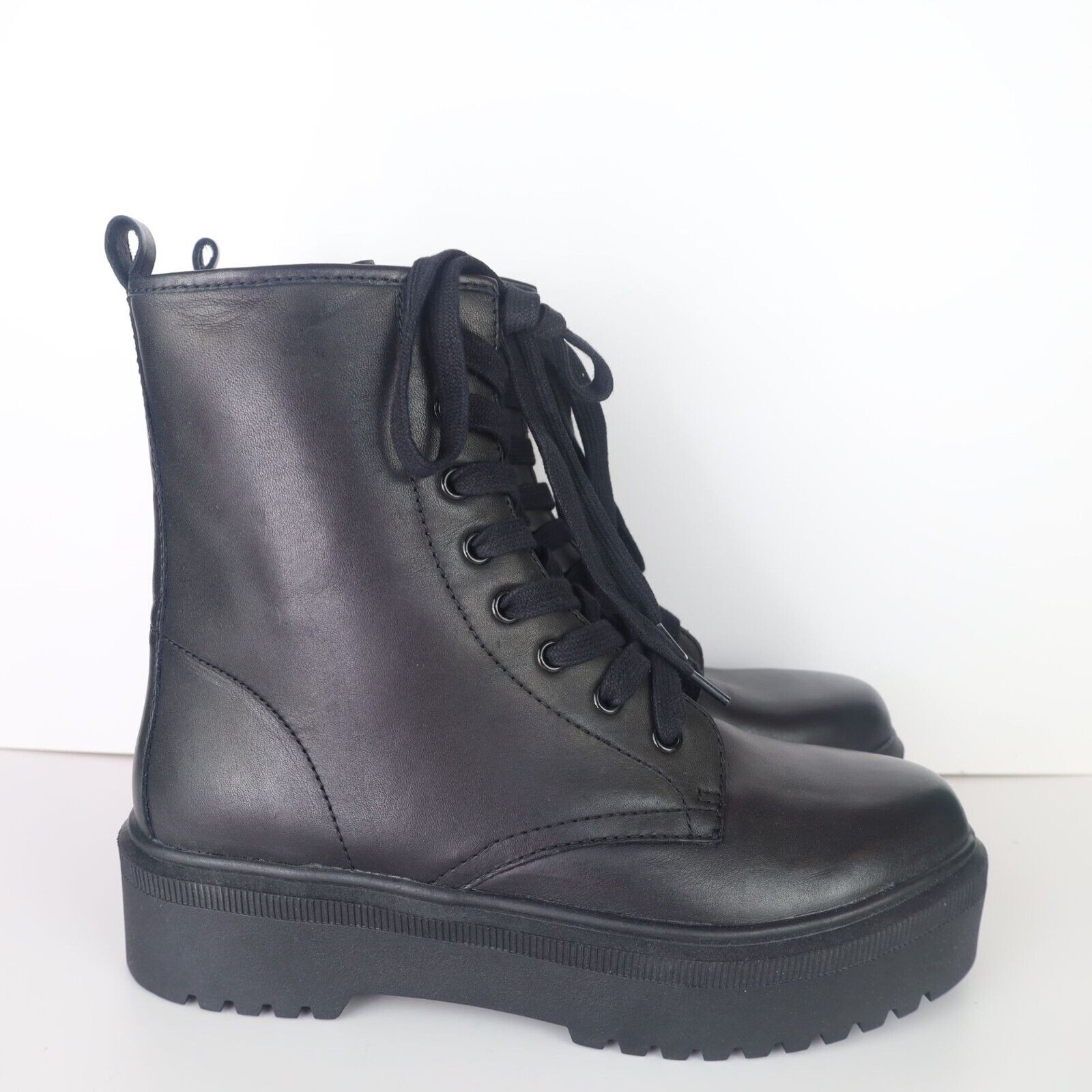 Aqua Logan Platform Hiker Boots Black