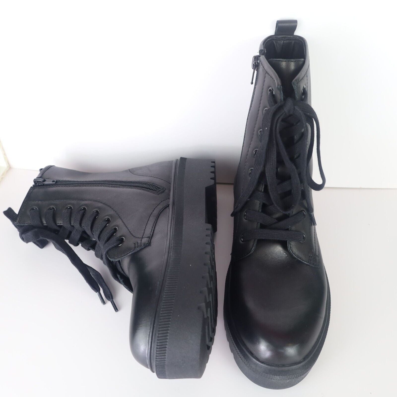 Aqua  Logan Platform Hiker Boots  Black