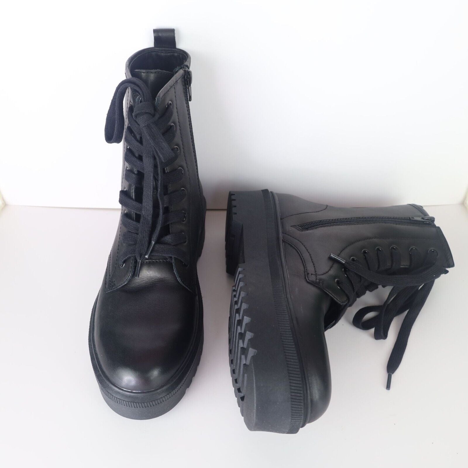 Aqua  Logan Platform Hiker Boots  Black